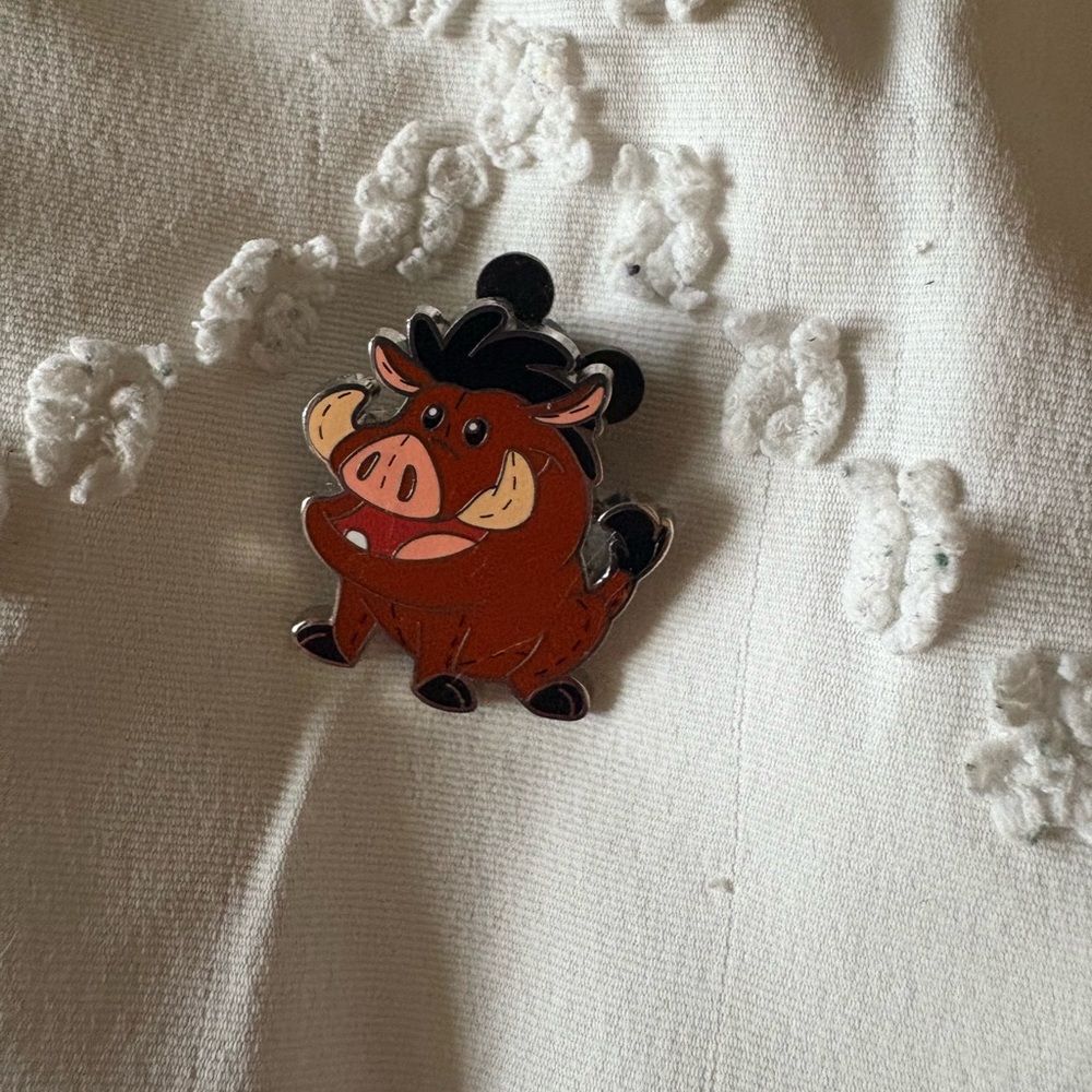 Pumbaa Pin